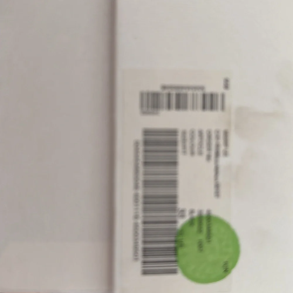 Burberry Children Cream Gift Box - Picture 2 of 6
